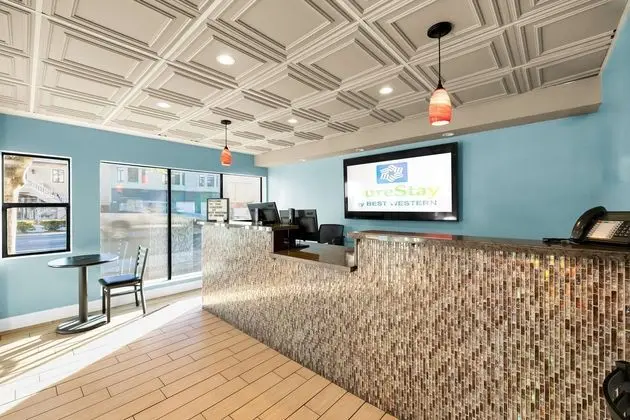 Howard Johnson by Wyndham San Francisco Marina Dtt - Lobi