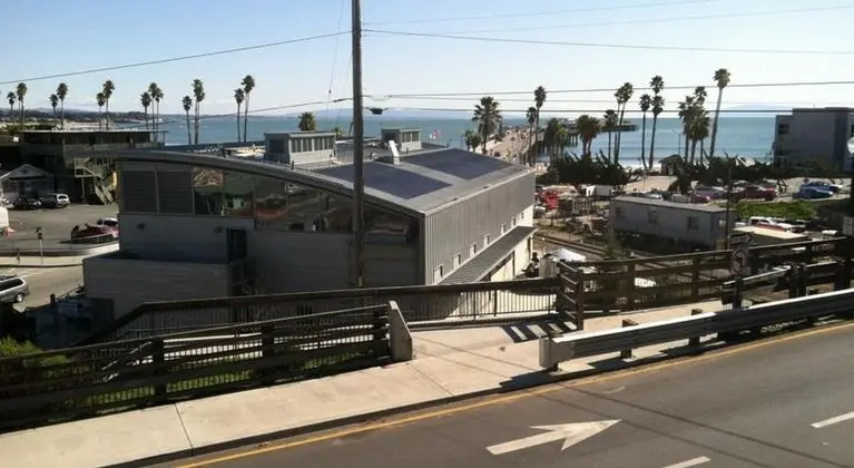Howard Johnson by Wyndham Santa Cruz Beach Boardwk
