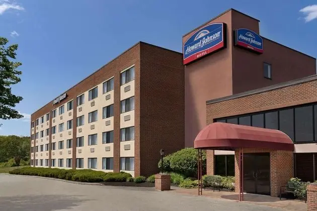 Howard Johnson Hotel by Wyndham South Portland - Dış Mekan