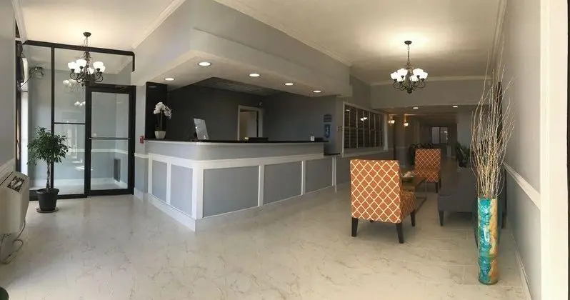 HOWARD JOHNSON BY WYNDHAM WAUKEGAN GREAT LAKES