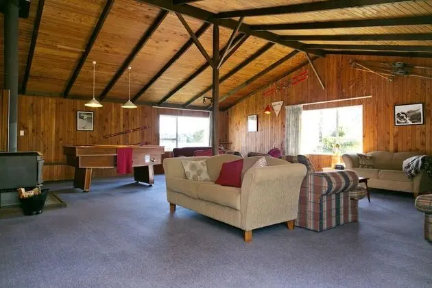 Howard's Lodge - Hostel - İç Mekan