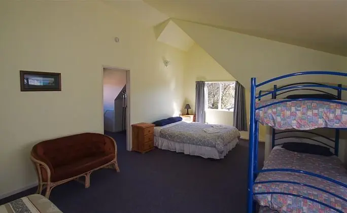 Howard's Lodge - Hostel - Oda