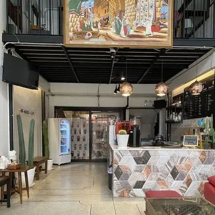 HP House Cafe' - 1