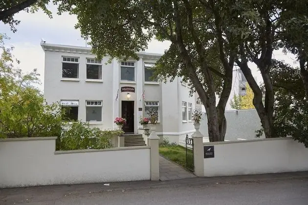 Hrafninn Guesthouse - Dış Mekan