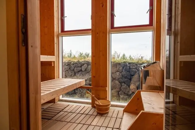 Hrafntinna Villa - Havuz
