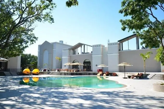 The Hridayesh SPA Wilderness Resort - Havuz