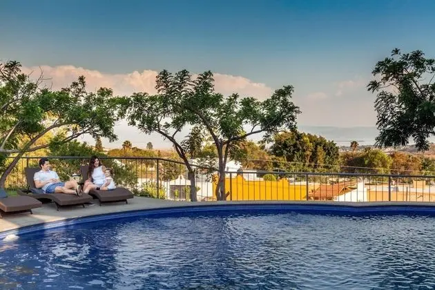 HS HOTSSON Smart Chapala - Havuz