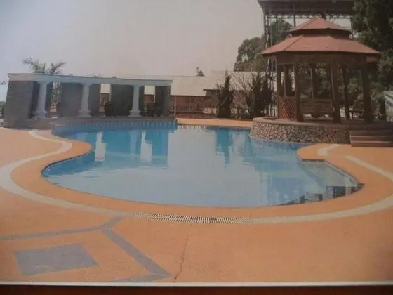 Hsaung Thazin Hotel Pyin Oo Lwin - Havuz