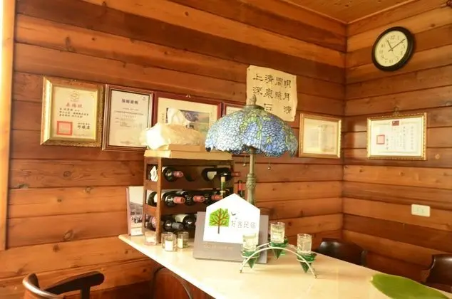 Hsinchu Emei Canadian WoodHouse Homestay - Lobi