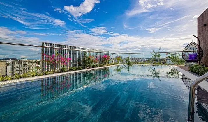 HSuites Hotel and Apartment - Havuz