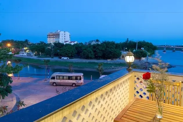 HT Riverside Homestay