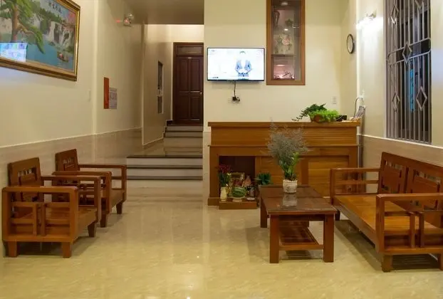 HT Riverside Homestay - Lobi