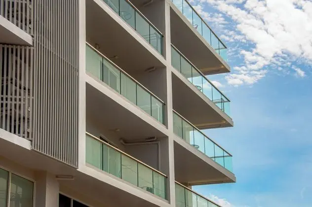 HT9 HOTEL - Dış Mekan