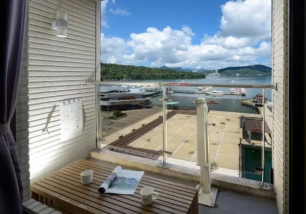 Hu Yue Lakeview Hotel