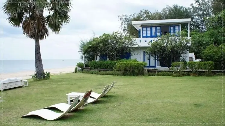 HUA PLEE LAZY BEACH HOTEL
