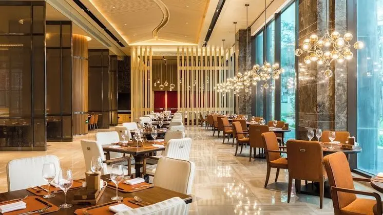 Hualuxe Beijing Xinan, an IHG Hotel - Yerinde Yemek