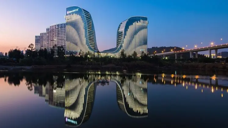 Hualuxe Xiamen Haicang