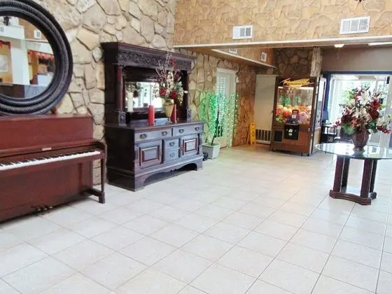 Hub City Inn - Lobi