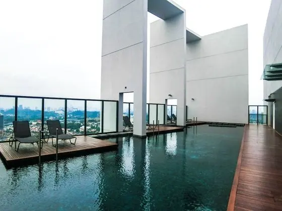 The Hub Service Apartment