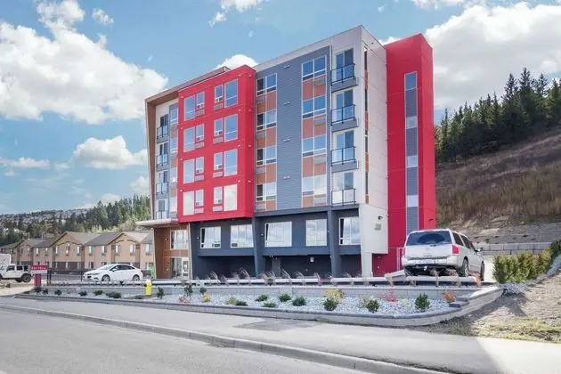 THE HUE HOTEL ASCEND HOTEL COLLECTION