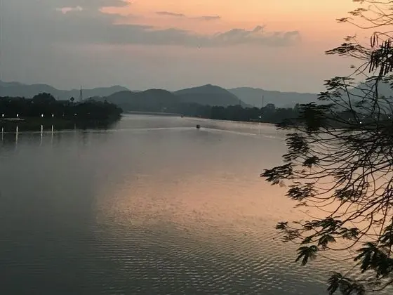 Hue Four Seasons Hotel - Plaj