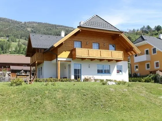 Huge Apartment in Sankt Margarethen im Lungau near Ski Lift