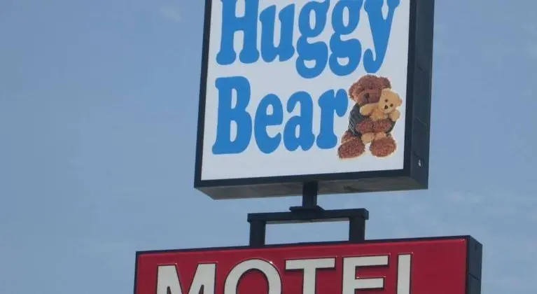 Huggy Bear Motel