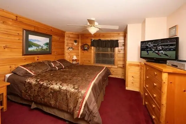 Hugs n Kisses - One Bedroom Cabin - Oda