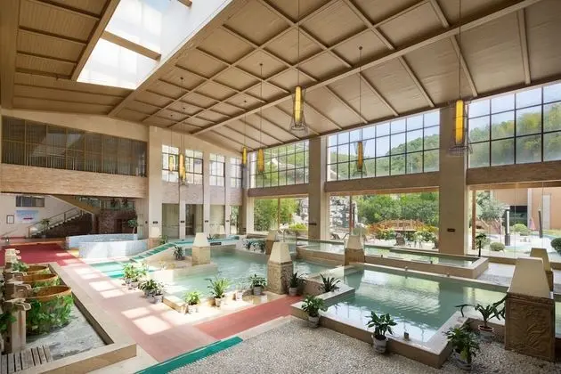 Huitang Huatian Hot Spring Resort Hotel - Havuz
