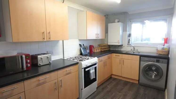Huku Kwetu - Brentwood Townhouse - Mutfak