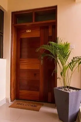 Huku Qwetu C5 City Breeze Apartment - Lobi