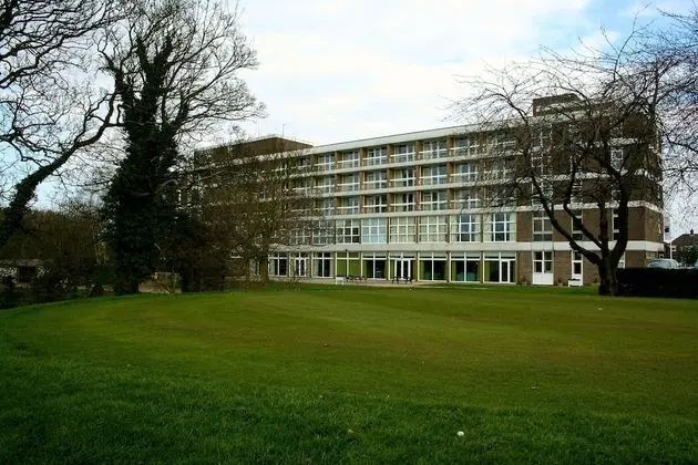 Humber Royal Hotel