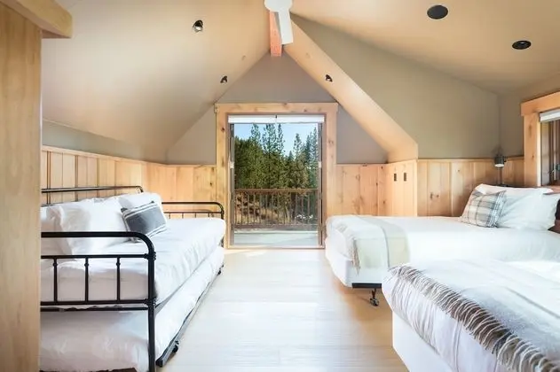 Hunter by Avantstay Riverfront Cabin w/ Prvt Cottage 5mins From Palisades - İç Mekan
