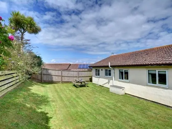Hunter St Merryn in St Merryn - Oda