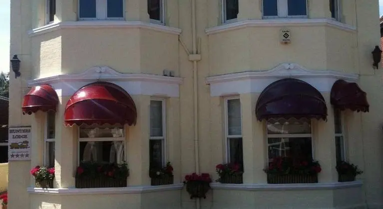 Hunters Lodge Guest House