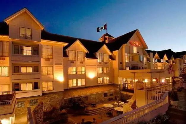 Huntingdon Hotel & Suites at Belleville Park