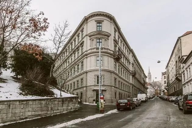 Hunyadi 4 Apartment I.