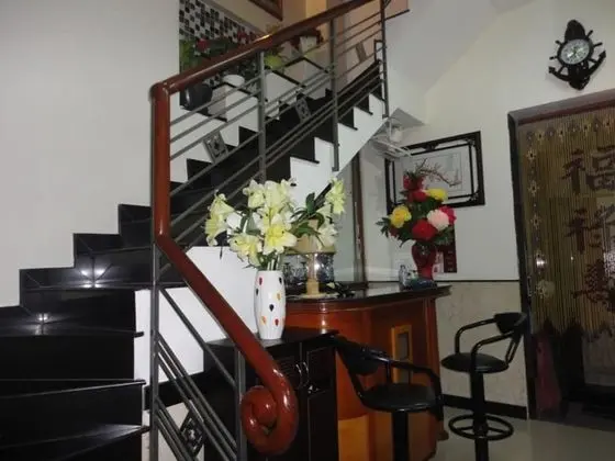 Huong Trinh Hotel - Lobi