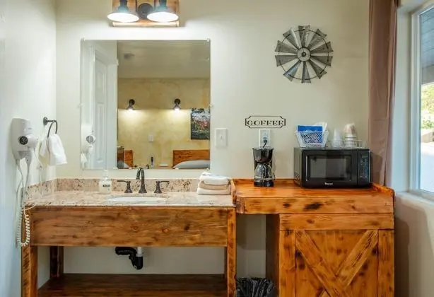 Hurricane Hideaway Lodging - Oda
