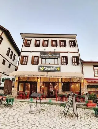Hüseyin Bey Konağı