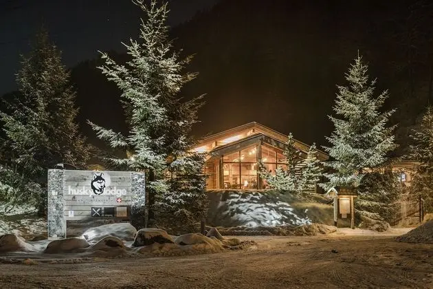 Hüttenhotel Husky Lodge - 1