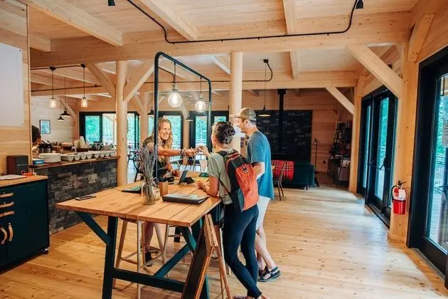 Huttopia Adirondacks - Lobi