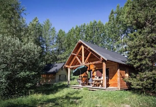 Huttopia Font Romeu - Öne Çıkan Resim