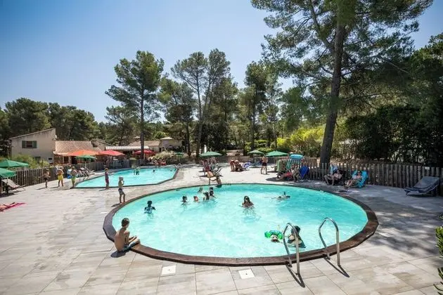 Huttopia Fontvieille - Havuz