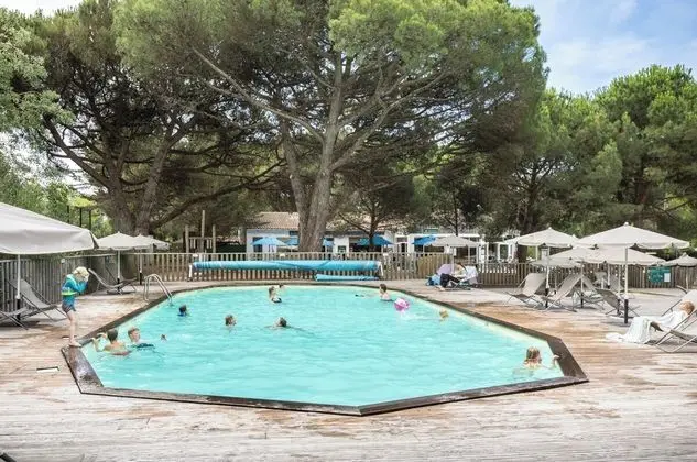 Huttopia Ile de Ré - Chardons bleus - Havuz