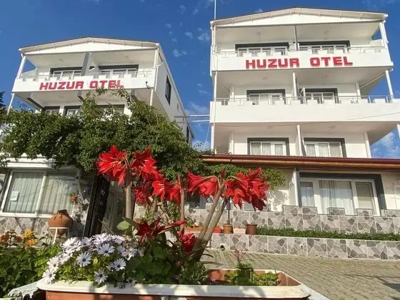 Huzur Otel Sığacık