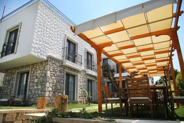 Huzurla Otel