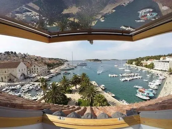 Hvar Attic Apartment