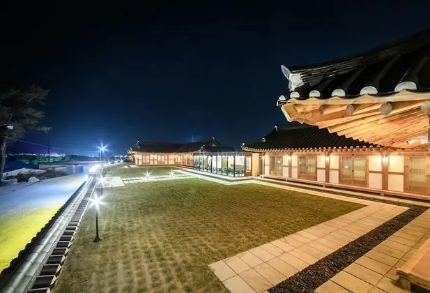 Hwarangroo