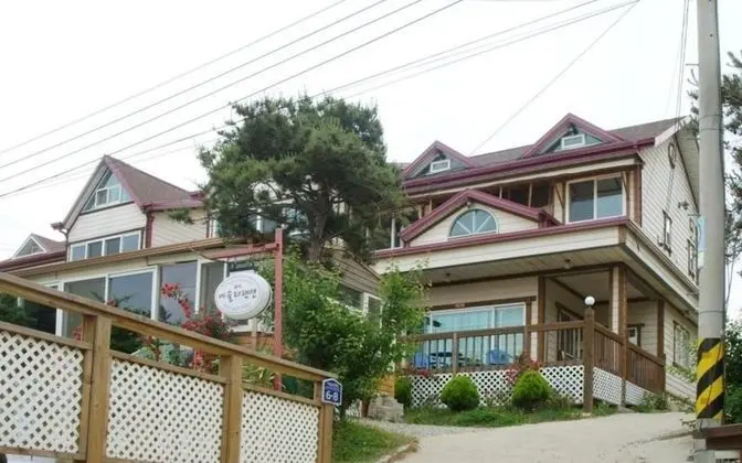 Hwaseong Yeoulteo Pension